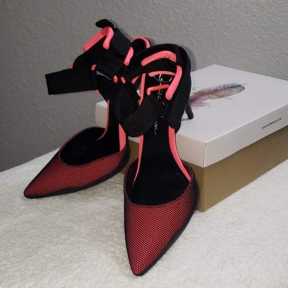 New Jessica Simpson - Picture 3 of 4